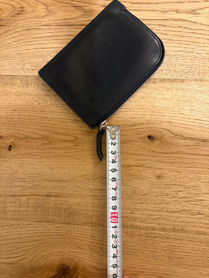 【美品】アーツアンドサイエンス　Zip case S ブラック　レザー　財布