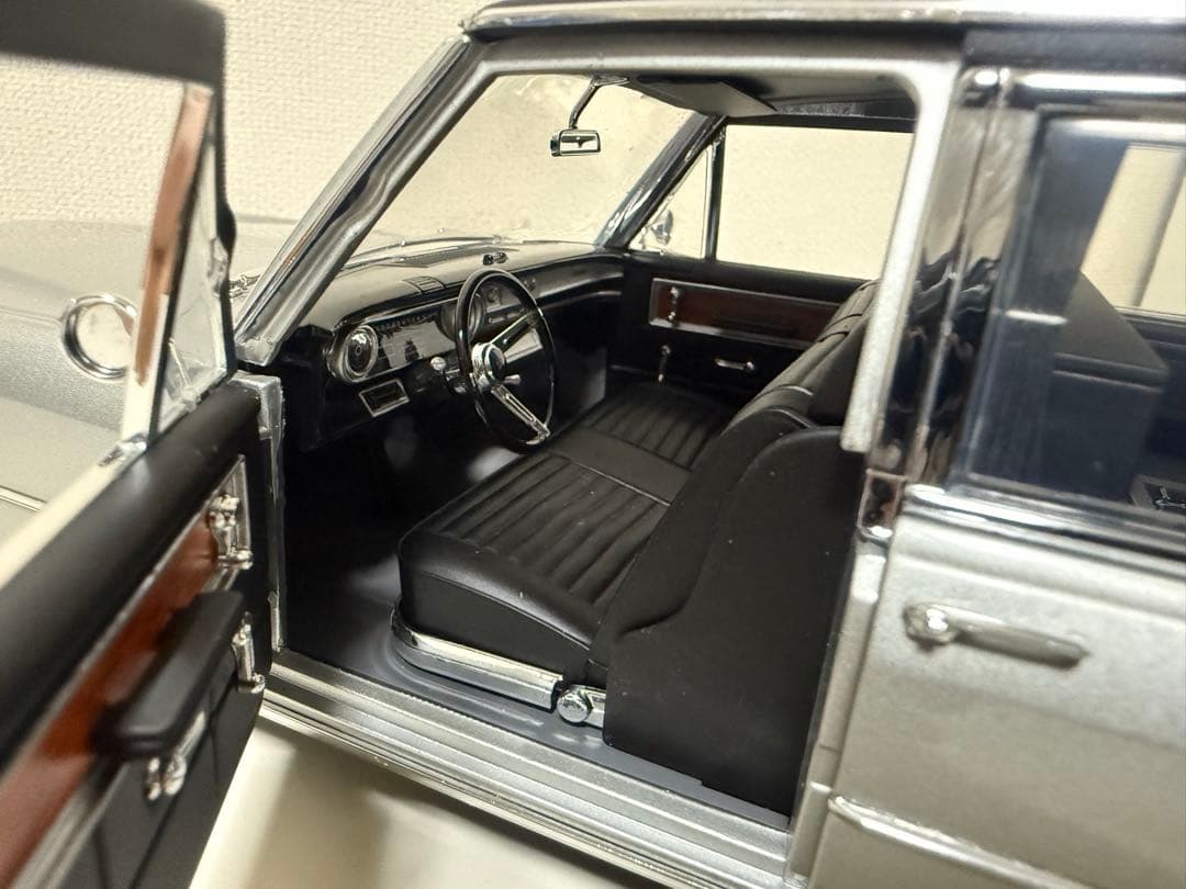 GL/'66 Cadillacキャデラック Limousineリムジン1/18