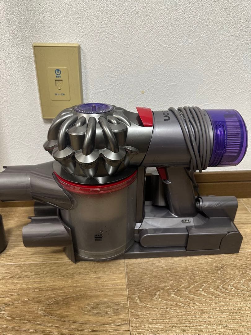 dyson v8 slim fluffy コードレス掃除機