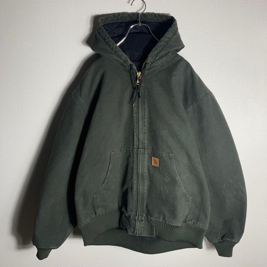 【人気カラー】Carhartt アクティブジャケット 革ロゴ モスグリーン.