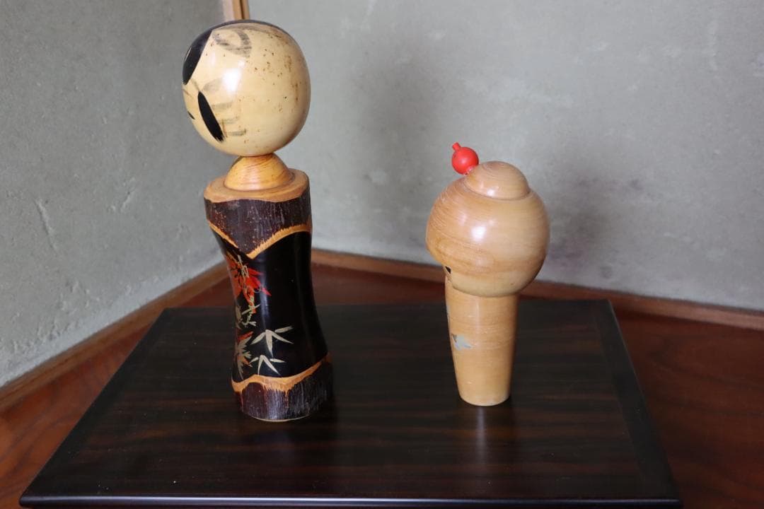 手描きの創作木製こけしセット