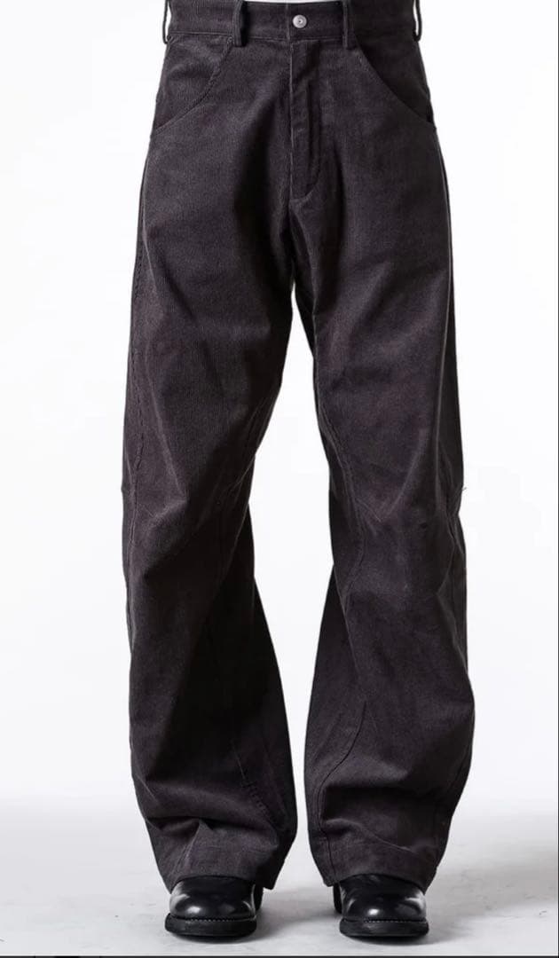 り*ん様 Omar Afridi Knee Darted Flare Trous