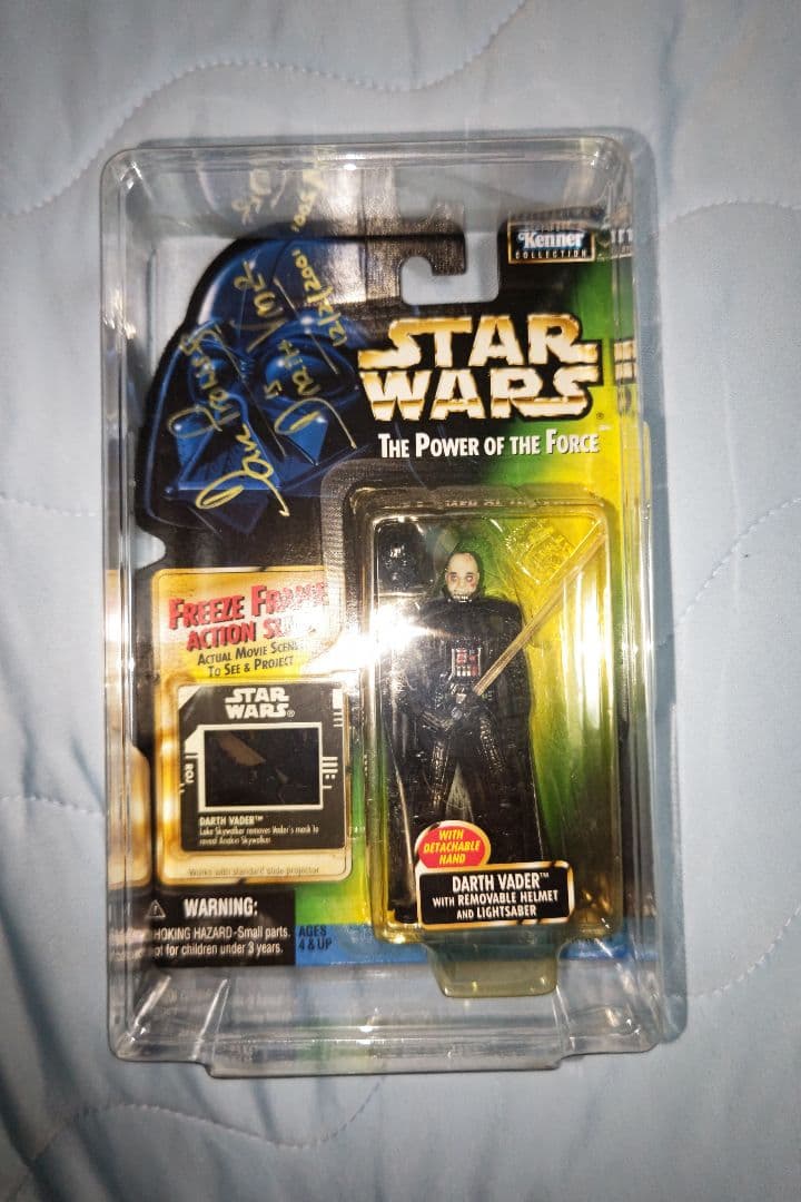 スターウォーズ　ダース・ベイダー　デビットプラウズサイン入りフィギュア美品