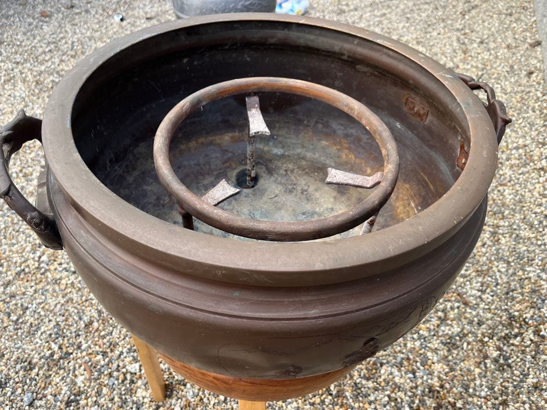 火鉢　アンティーク　骨董品　昭和レトロ　工芸品　銅製　台座付き　五徳付き