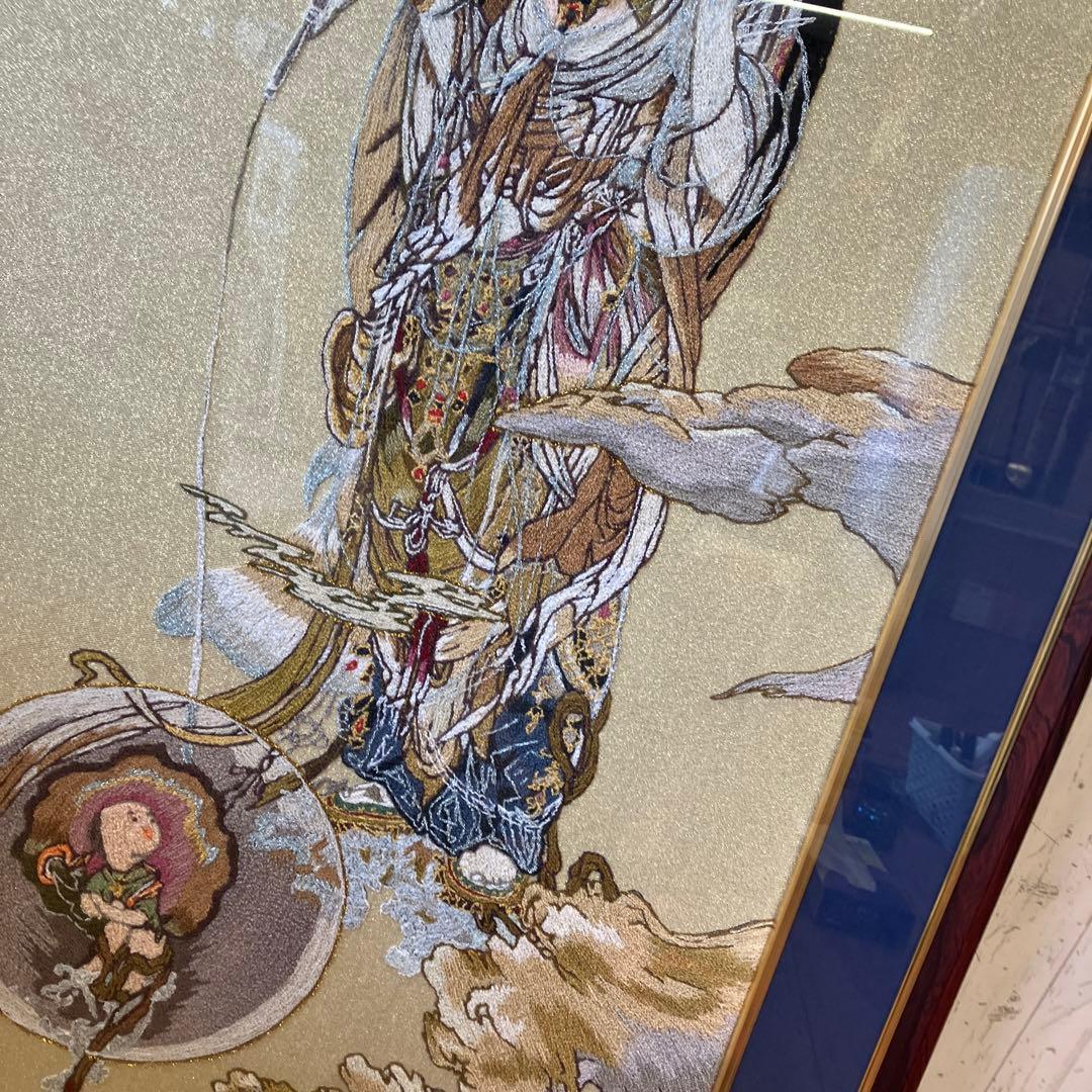 昭和レトロ 慈母観音図 着色絹本 仏画 仏教美術　 悲母観音 刺繍画 刺繍アート