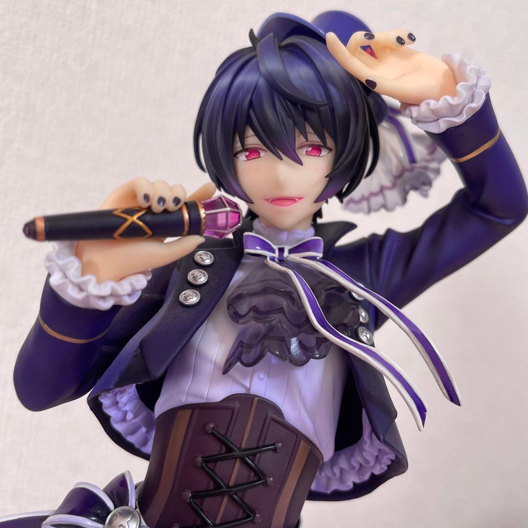 朔間凛月　フィギュア　あんスタ