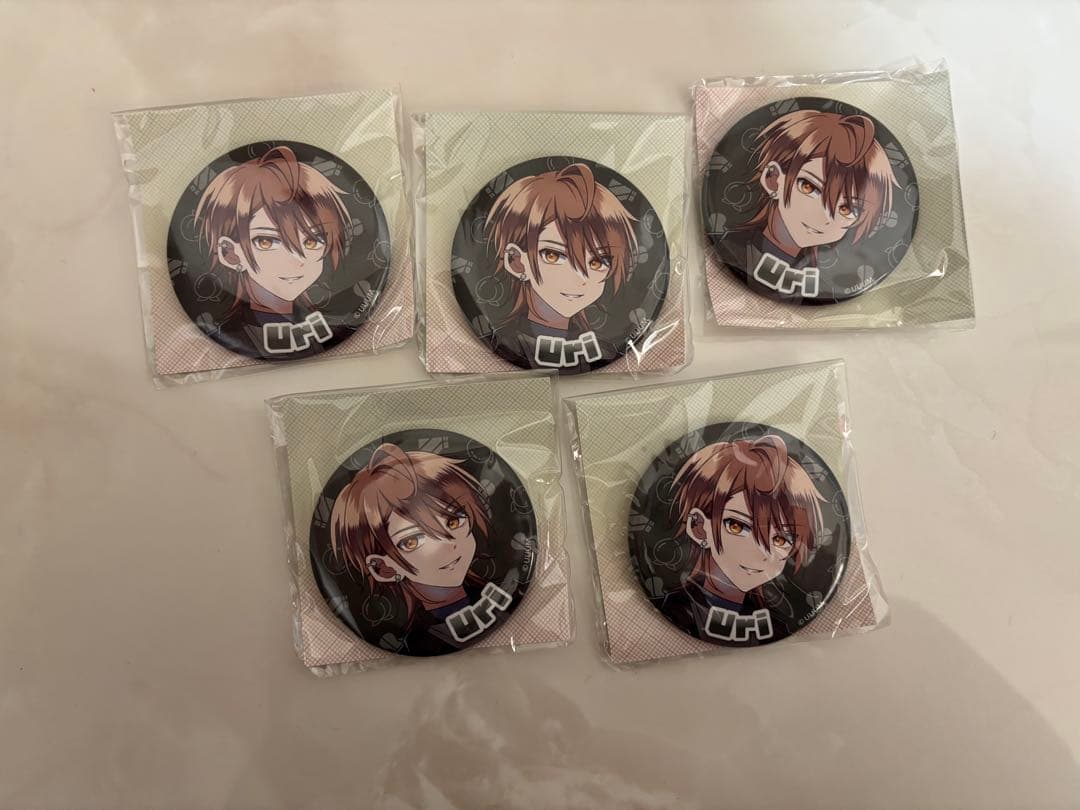 カラフルピーチ 缶バッチ