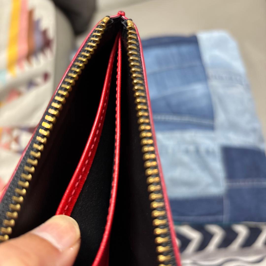 COMME des GARCONS ロゴ入りケース