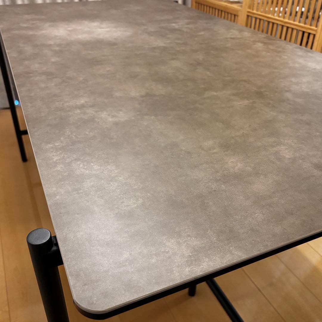 セラミックテーブル（モーダエンカーサ/ピパテーブル）