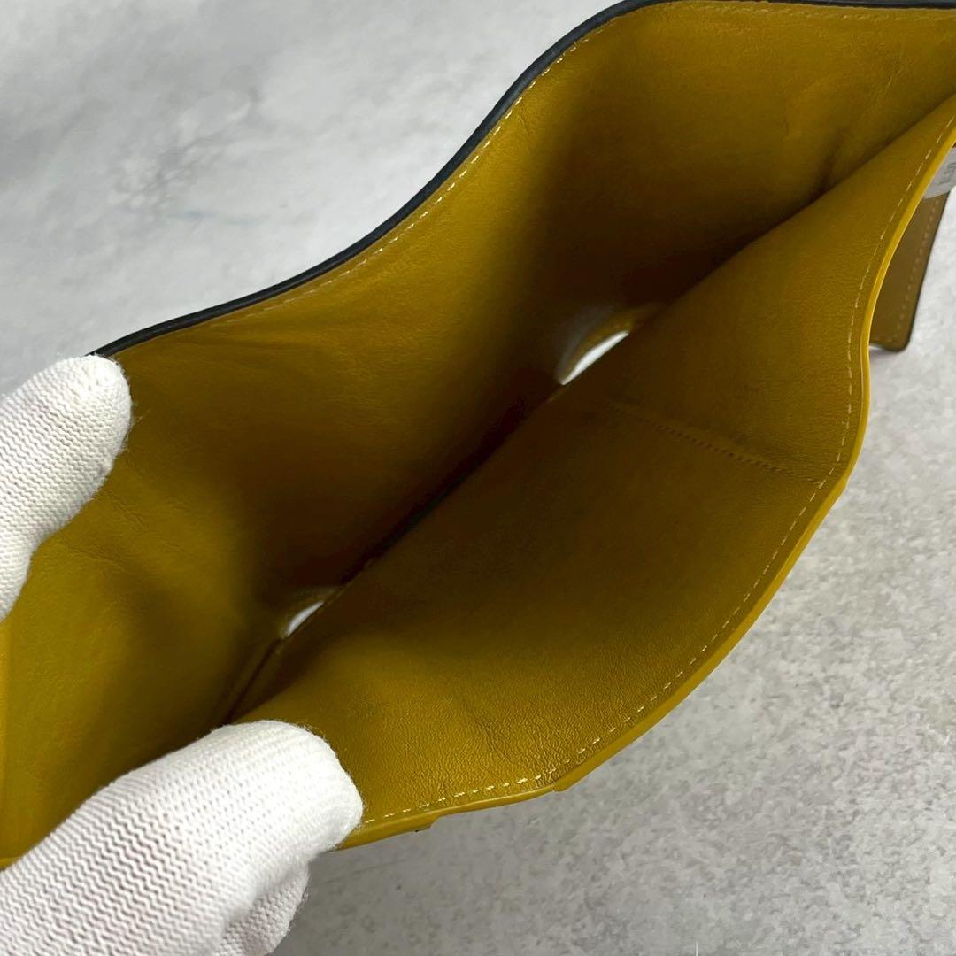 【美品】ロエベ トライフォールド アナグラム タン 三つ折り財布