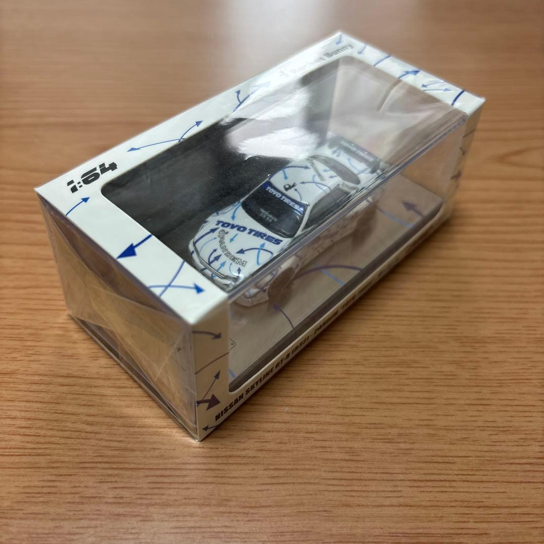 ミニカー inno64 SkylineGT-R R32 Pandem Toyo Tires