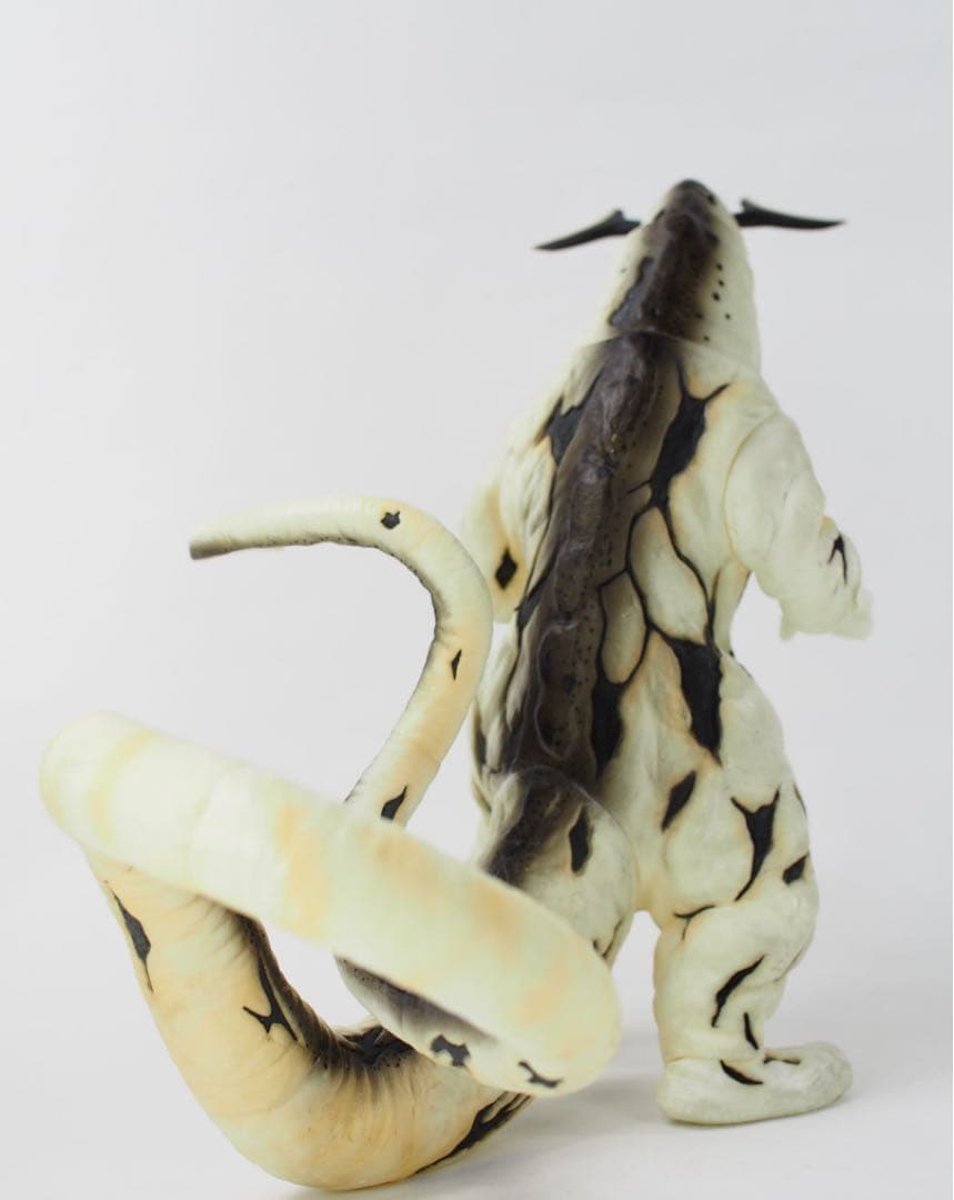 25年7月再販版 新品 CCP 1/6特撮 宇宙怪獣 エレキング ハイグレード