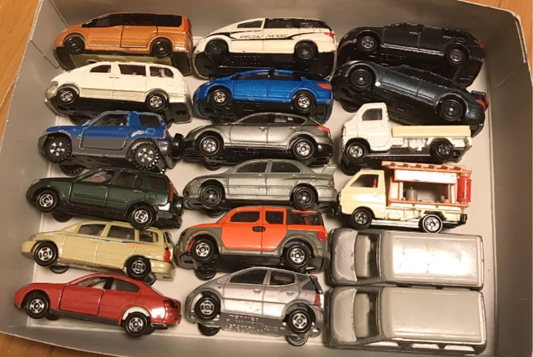 もうすぐ処分予定のトミカです　気になる物がありましたらコメントお願いします