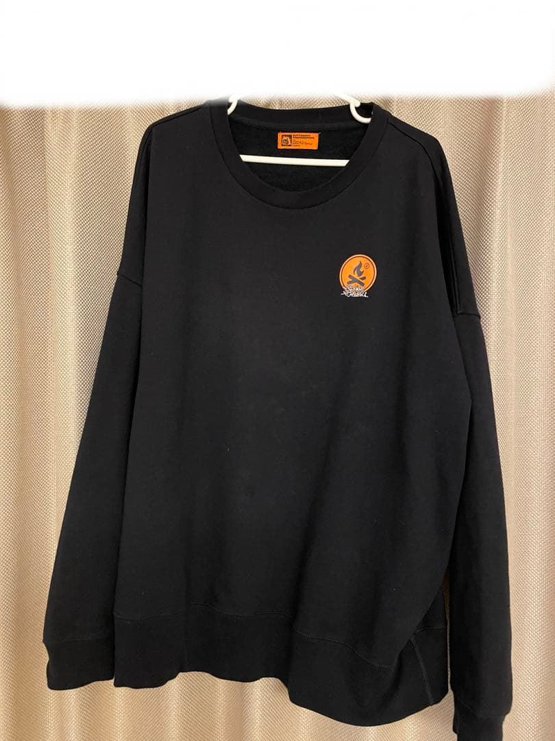 ずとまよ　焚き火スウェット