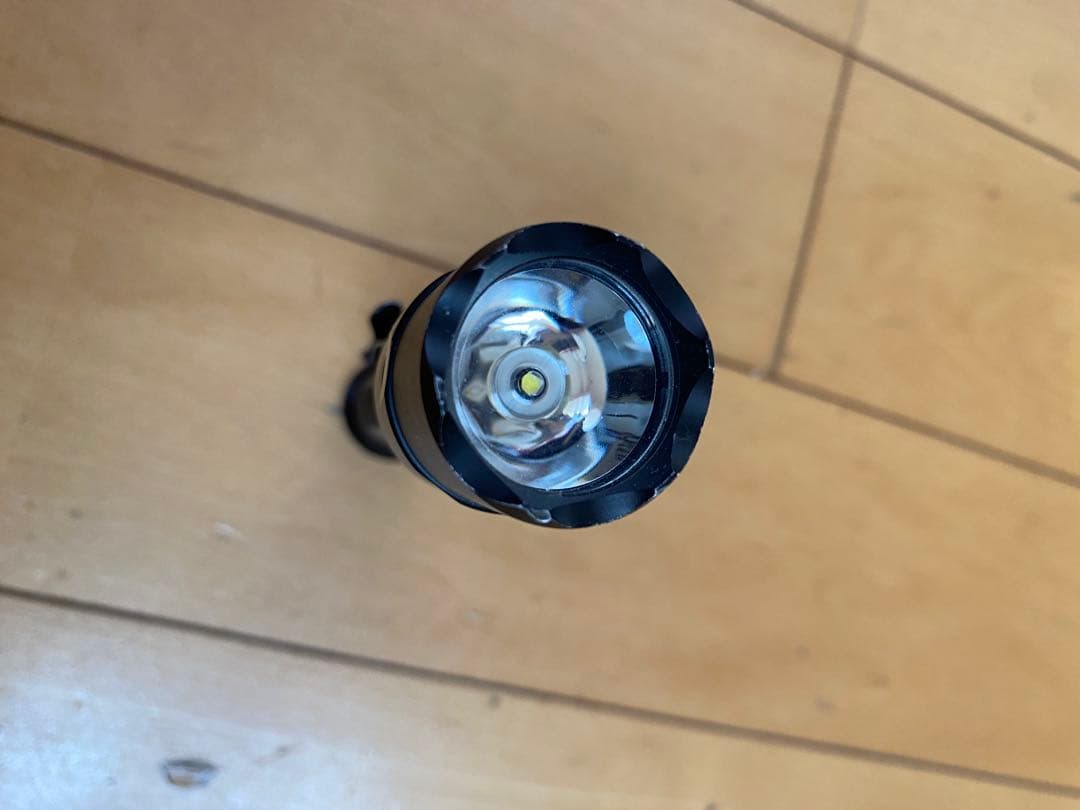 シュアファイアSURE FIRE E2D LED DEFENDER ULTRA