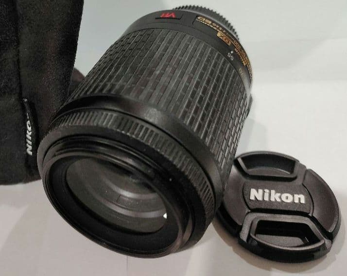 ニコン Nikon AF-S 55-200mm VR　　望遠レンズ　操作簡単