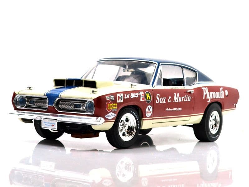 ハイウェイ61　1:18 1978　プリマス・バラクーダ - ソックス&マーチン