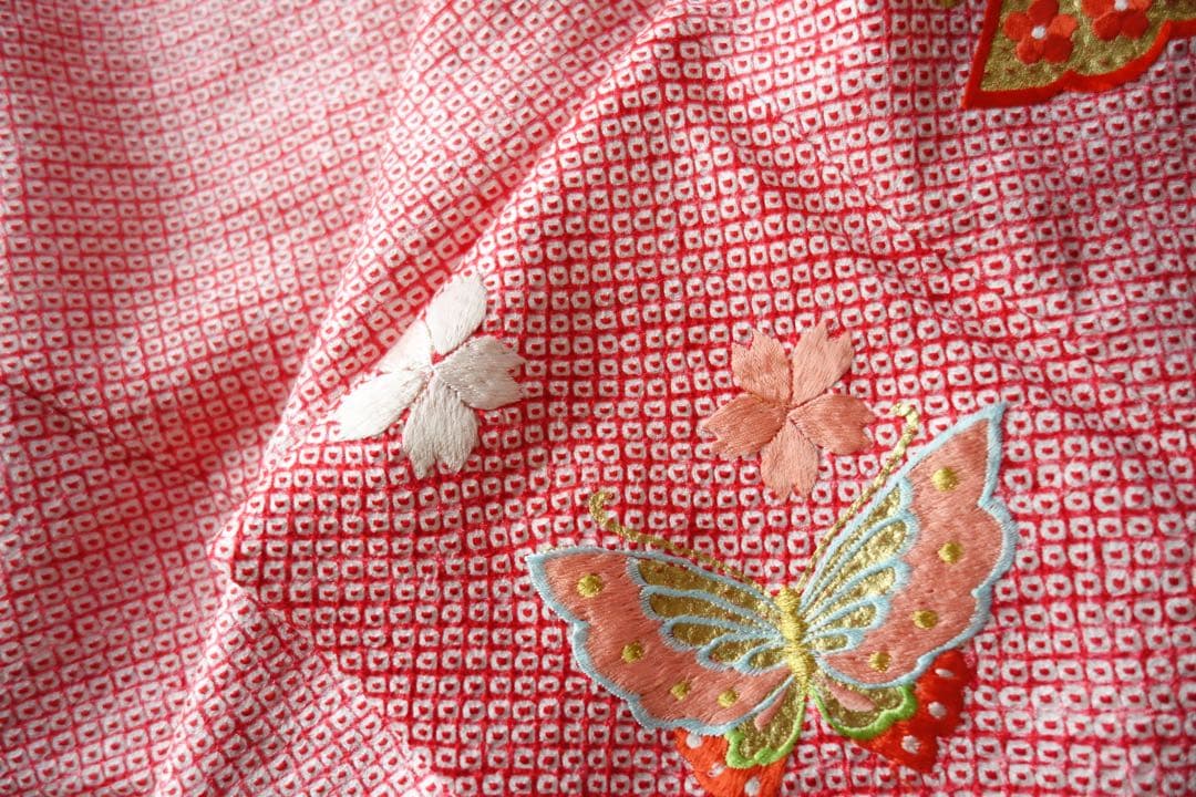 セット　総絞り　総刺繍　四つ身　七五三　着物　帯　長襦袢