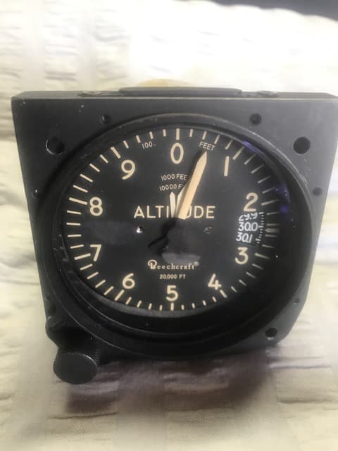 航空機の高度計