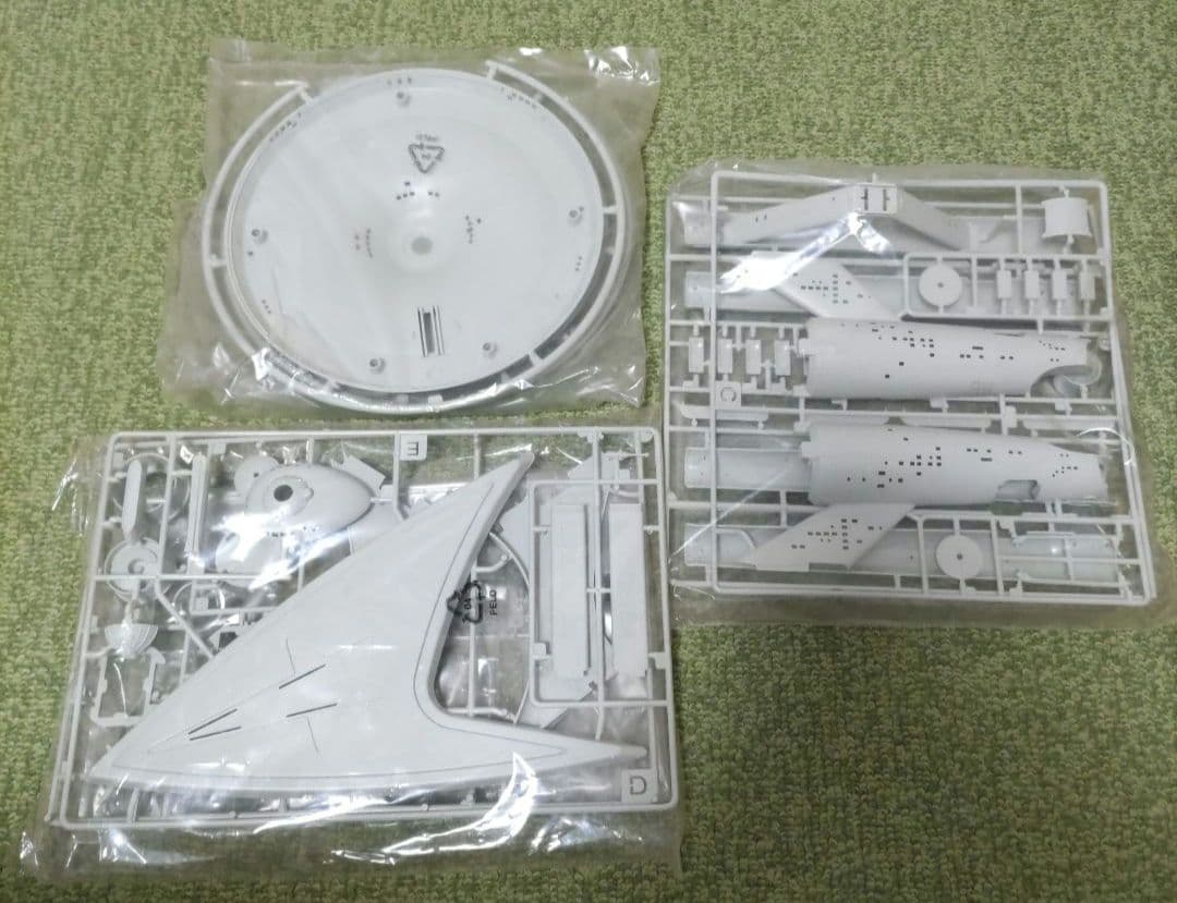 Revell STAR TREK U.S.S.エンタープライズ NCC-1701