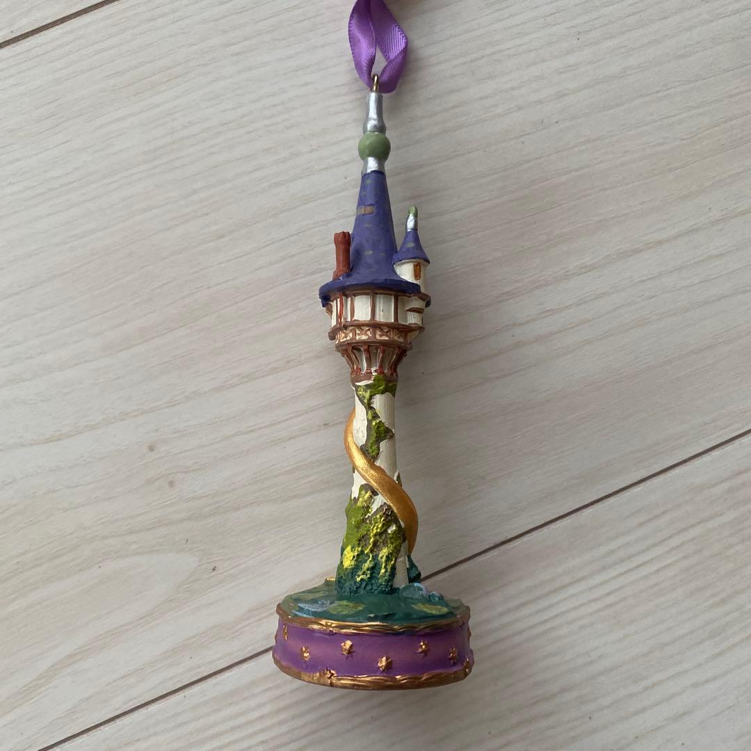 ディズニーストア　クリスマス　オーナメント　ラプンツェル　塔