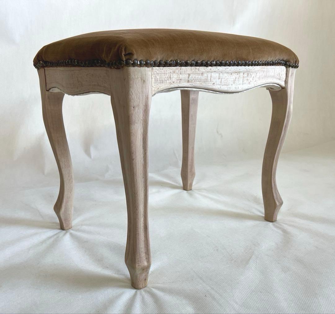 猫脚スツール・茶色 木製フレーム