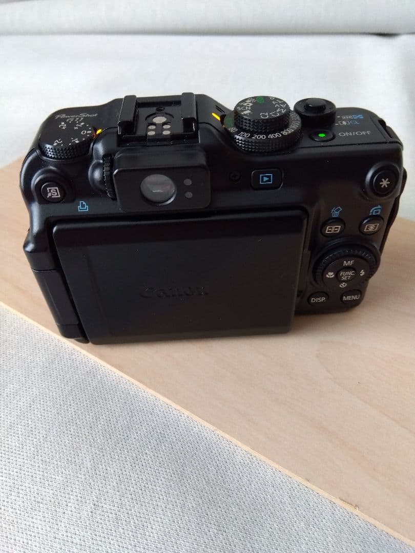 キヤノン PowerShot G11コンパクトデジカメ（充電器付）お値下げ!