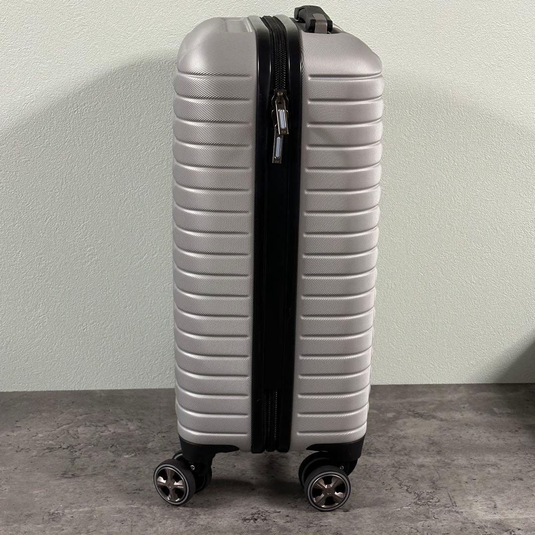 匿名発送　デルセー　DELSEY　キャリーケース　機内持込みサイズ