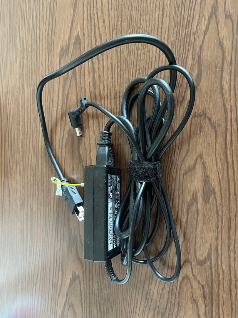 HP Pavilion 27q　WQHD液晶モニター HDMI