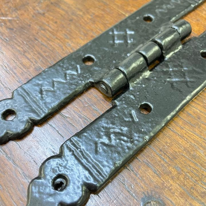 イギリスアンティーク アイアンのヒンジ ペア ドアの蝶番 カークパトリック