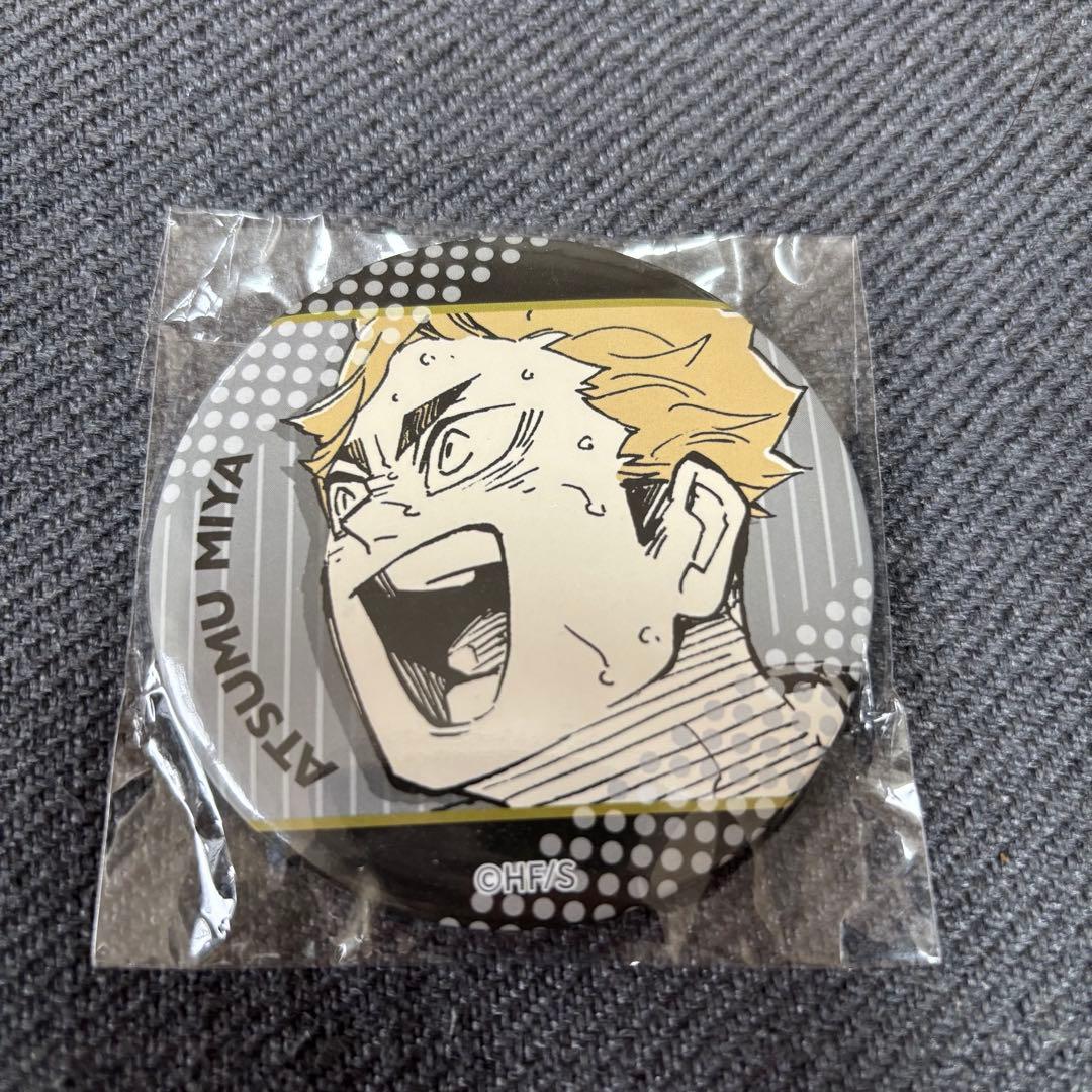 ハイキュー　宮侑　ロングTシャツ　特製缶バッジ