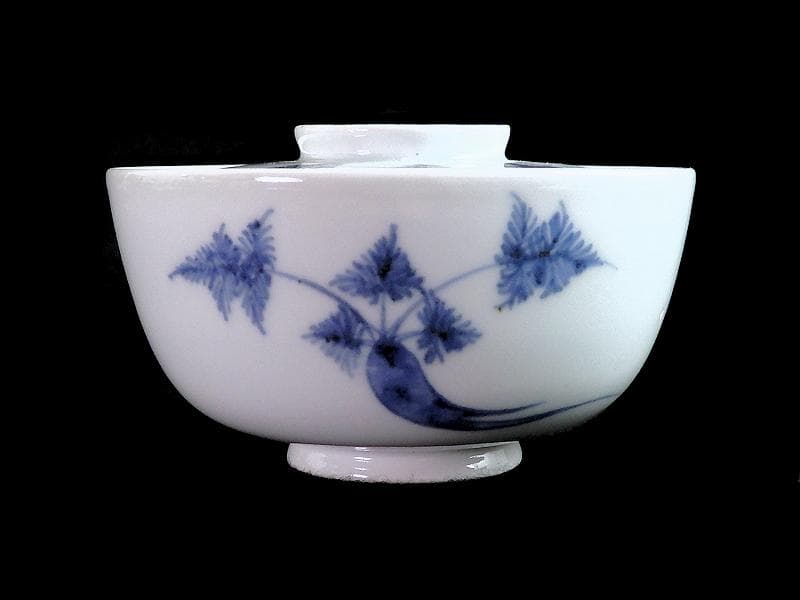 古伊万里　染付　人参に蝶の図　蓋茶碗 江戸期　C452AS-CAy