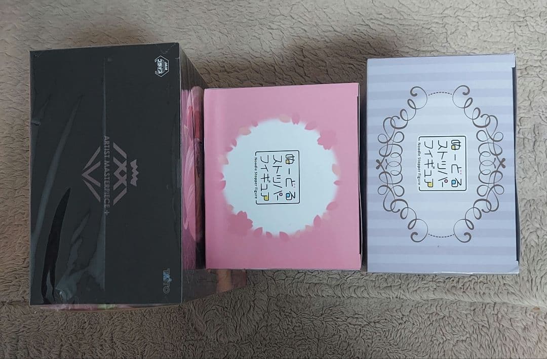 初音ミク、桜ミクフィギュアセット