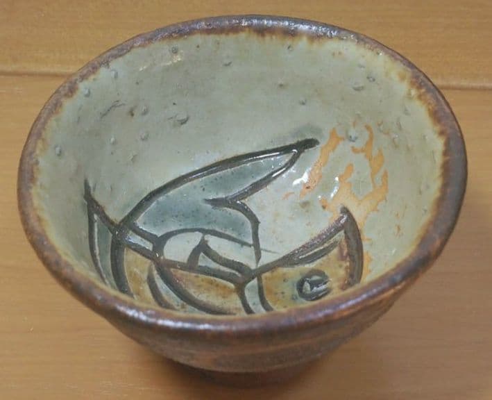 人間国宝 金城次郎 ぐい呑 栞 共箱 美品 やちむん 壺屋焼 壷屋焼 紐付箱