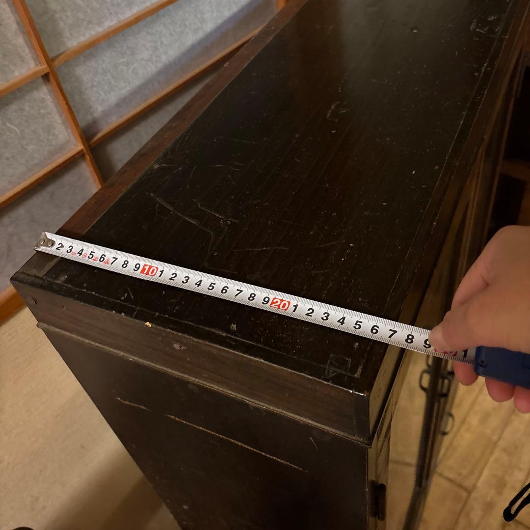 木製ガラス扉キャビネット