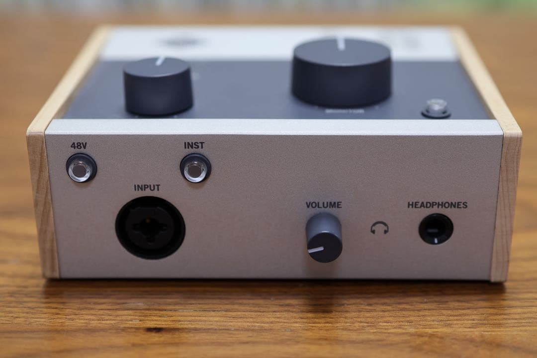 Universal Audio VOLT 176 オーディオインターフェイス