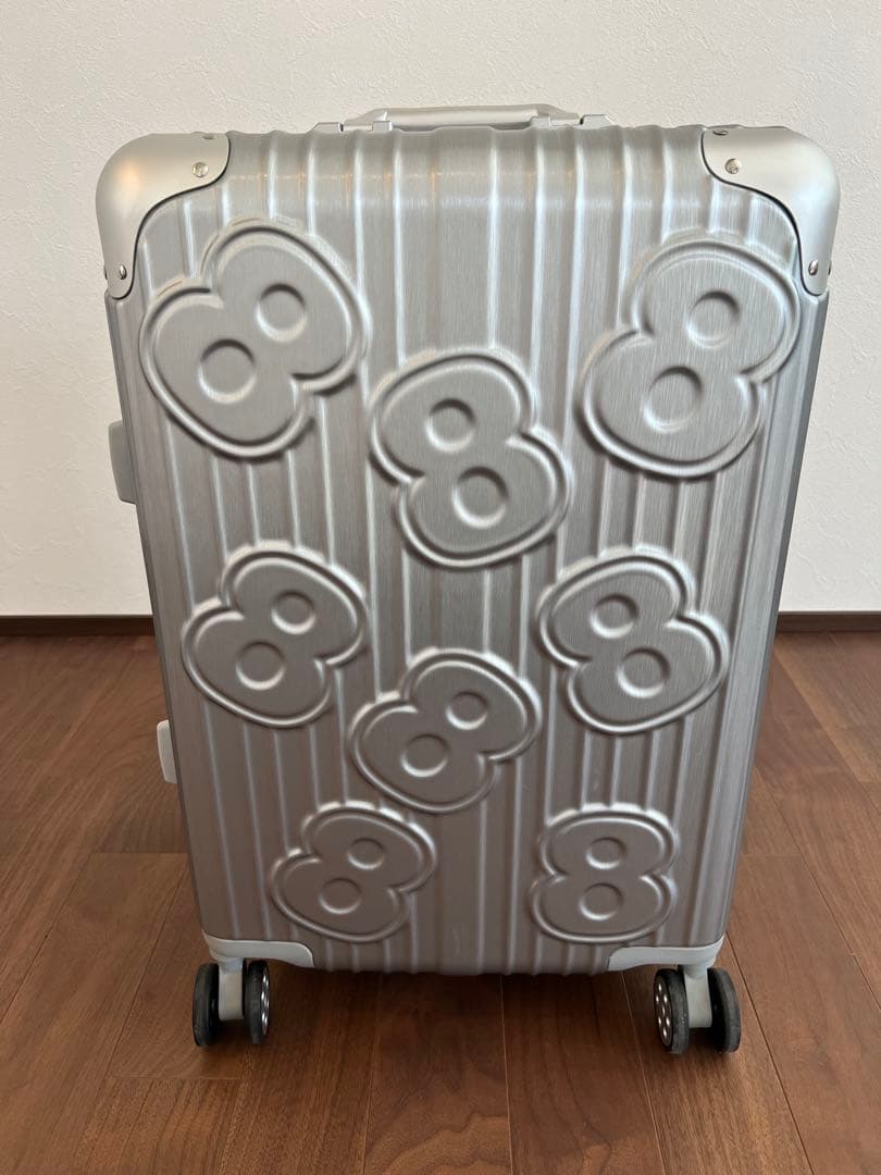 [最終値下げ]muta シルバー キャリーケース スーツケース中型