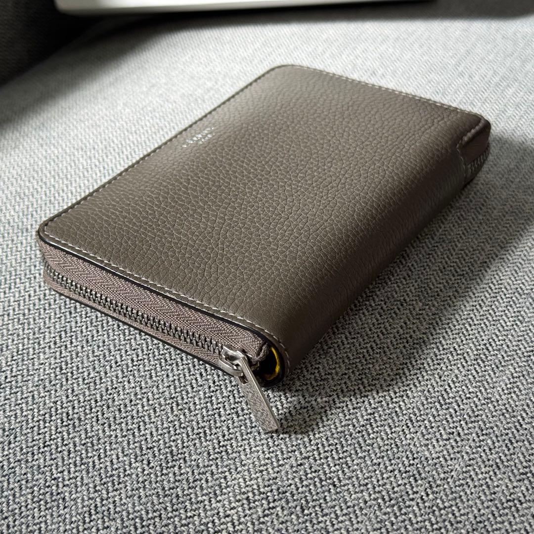 セリーヌ ミディアム ジップアラウンドウォレット グレージュ イエロー