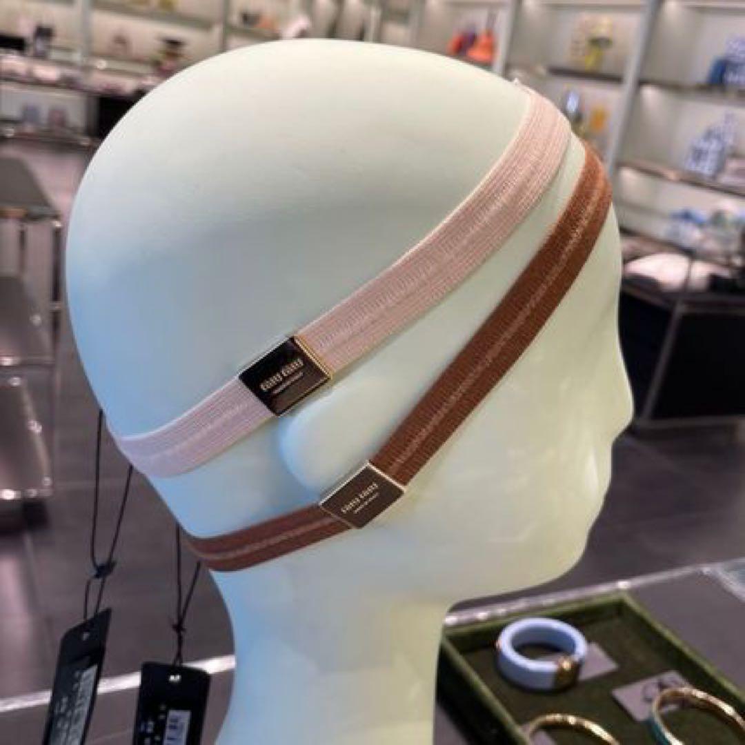 新品　miu miu ヘアバンド⭐︎