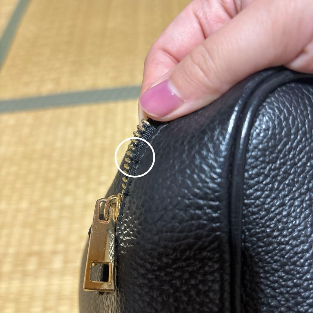 CHRISTIAN VILLA 黒 レザー ショルダーバッグ