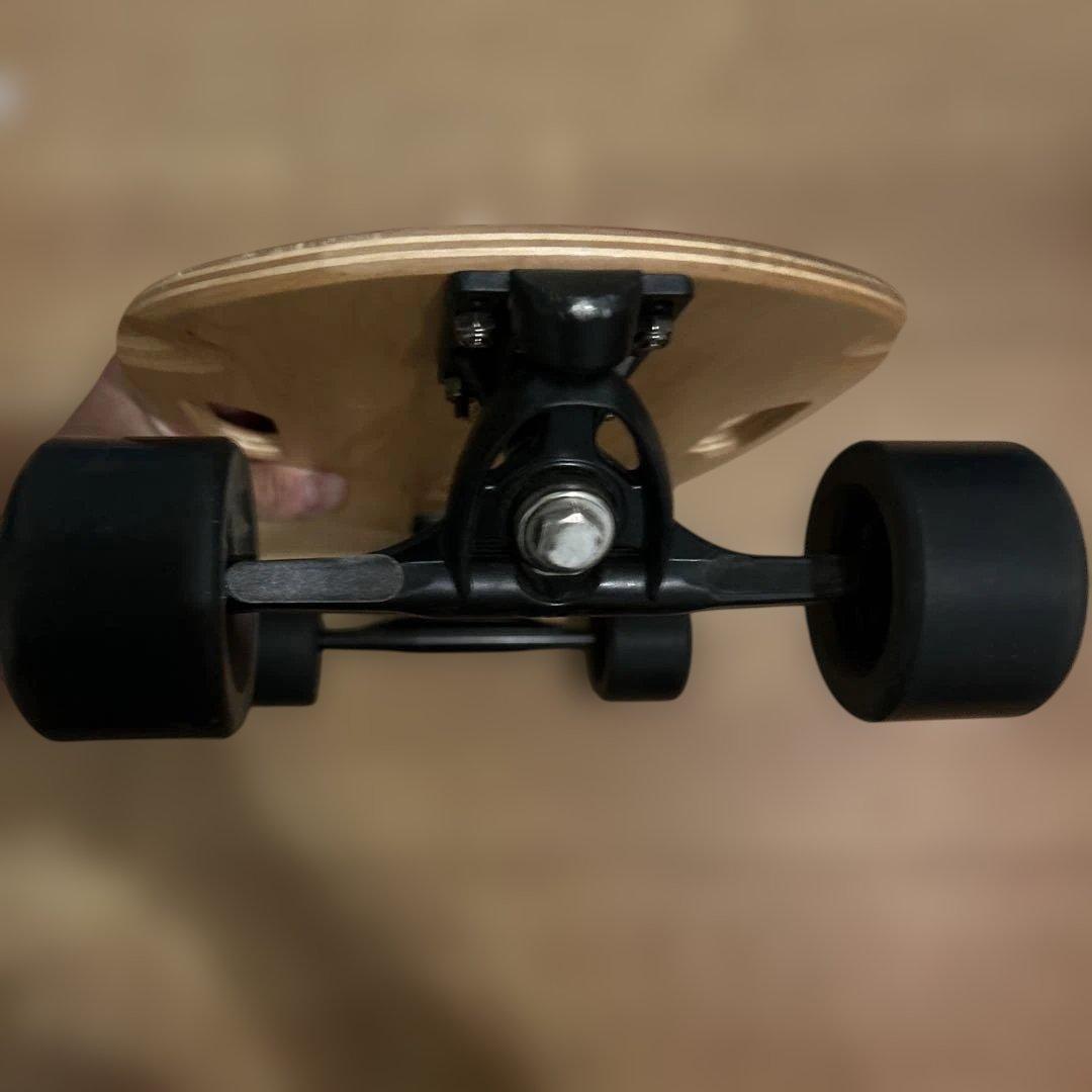 elos スケートボード 卵型 赤　イロス　おまけ付き