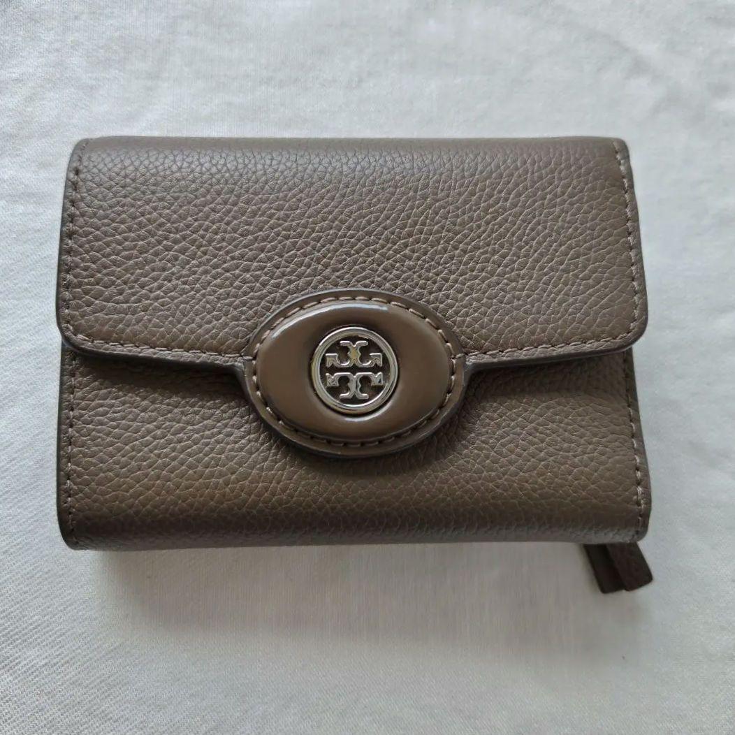 未使用級　トリーバーチ　ロビンソンペプルドウォレット