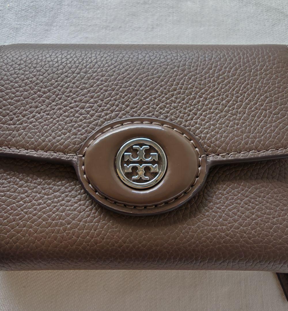 未使用級　トリーバーチ　ロビンソンペプルドウォレット