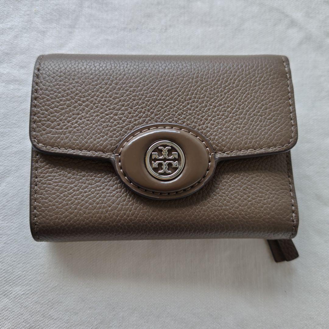 未使用級　トリーバーチ　ロビンソンペプルドウォレット