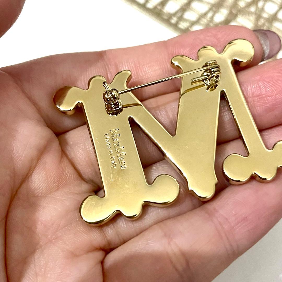 本当に素敵！Max mara クリスタル　ライラック　ブローチ ポーチなし