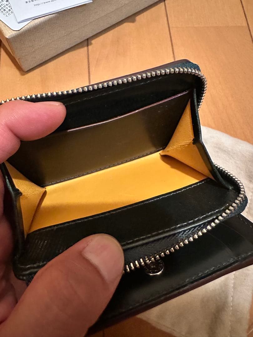 GANZO AVON (エイボン)Lファスナー二つ折り財布ブリティッシュグリーン