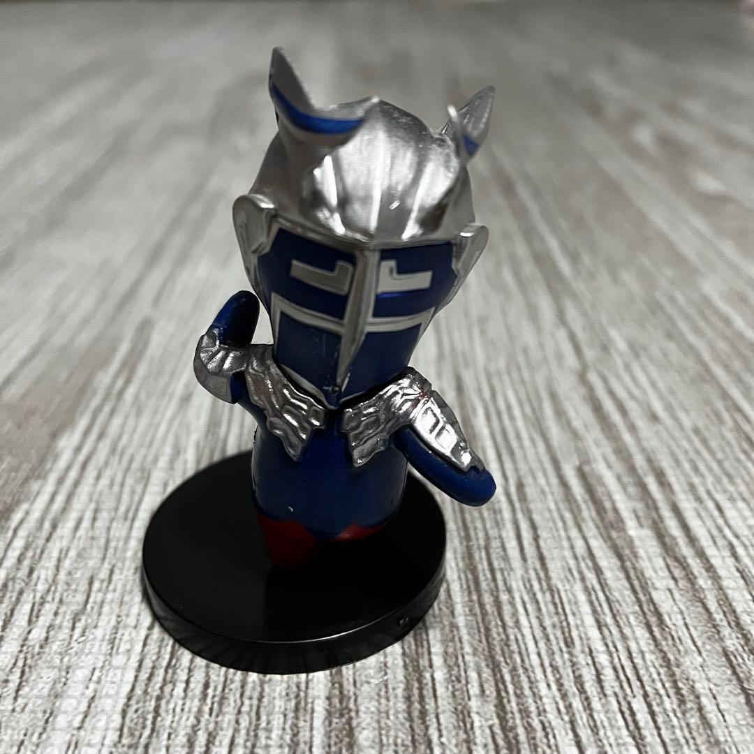 【レア⁈】ウルトラマン　ミニフィギュア　おデブ⁈ おもしろポーズ⁈ 3体　台座付