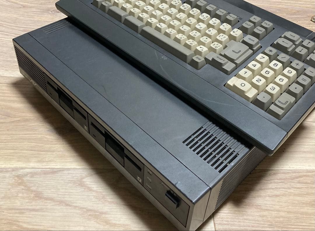 FUJITSU FM77 AUDIO & VISUAL 本体 キーボード