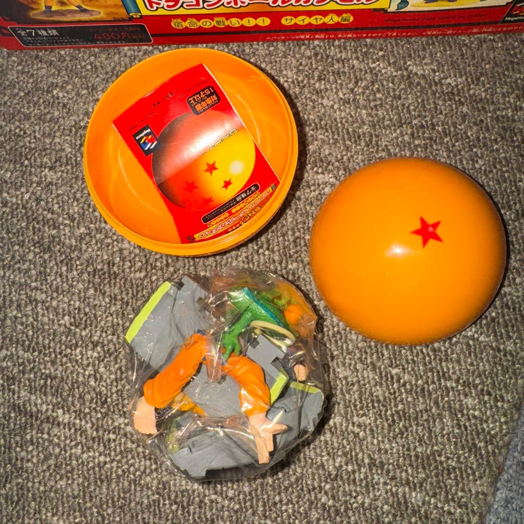 カプセル未開封あり　ドラゴンボール カプセル７個＋ガチャガチャ２個