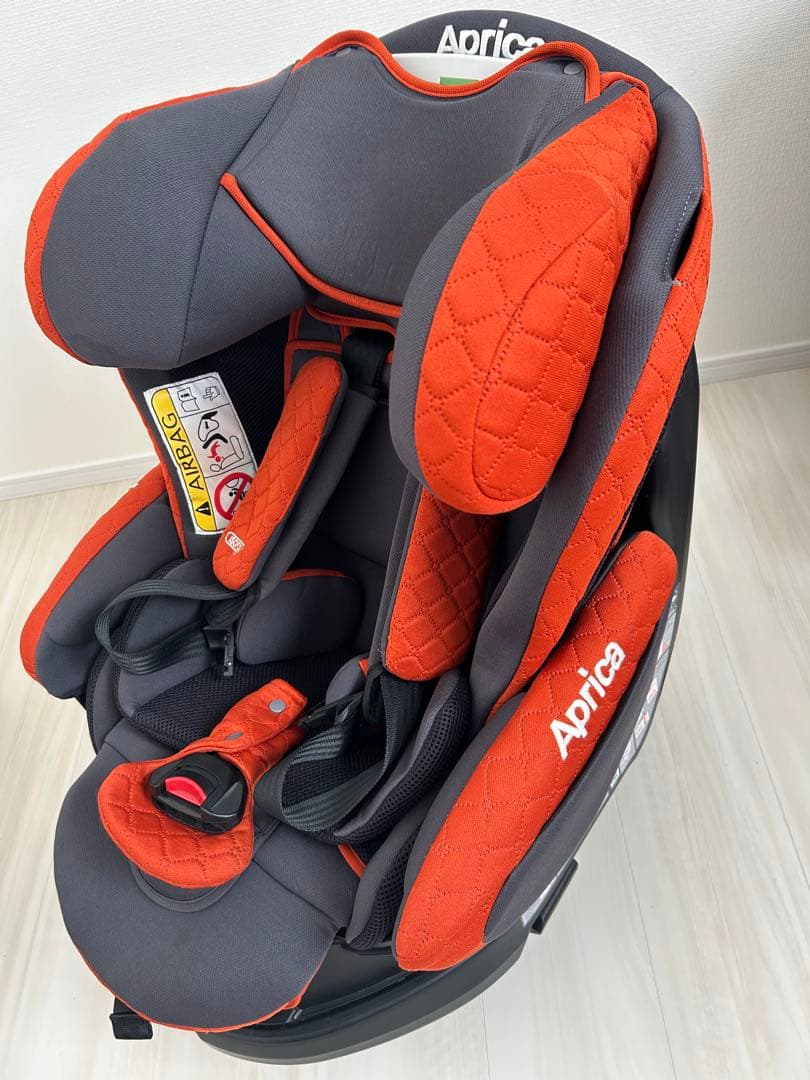 【極美品】Aprica フラディアグロウISOFIXチャイルドシート